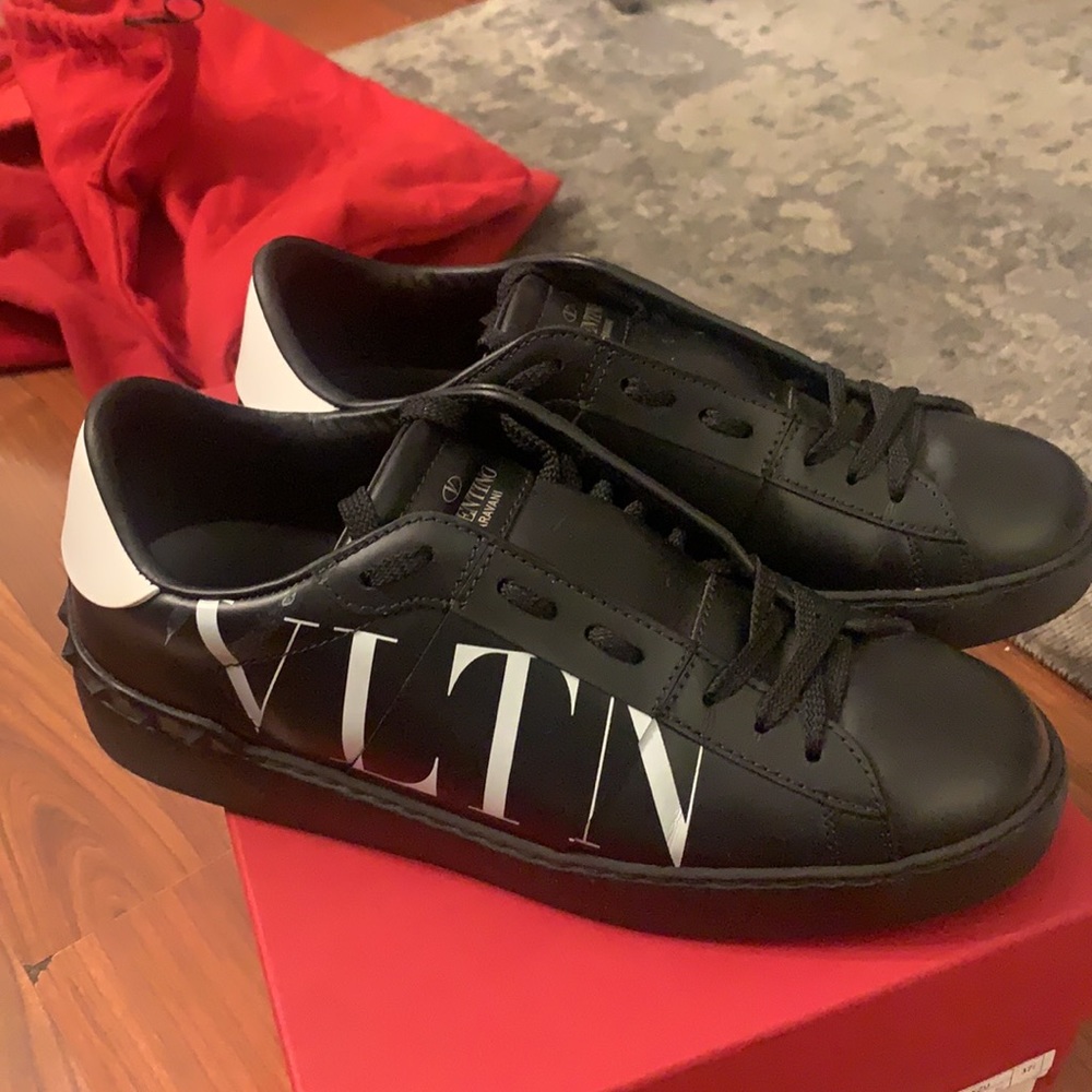 Valentino VLTN sneakers